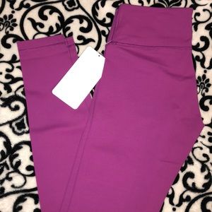 New with tags lululemon wunder under pants size 6
